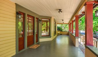 586 B St, Ashland, OR 97520