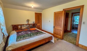 11936 150th St, Aredale, IA 50605