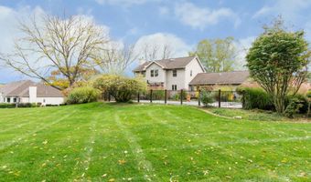 2197 Knollpoint Dr NE, Ada, MI 49301