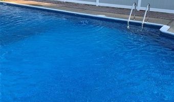 84 N Vivyen St, Bergenfield, NJ 07621