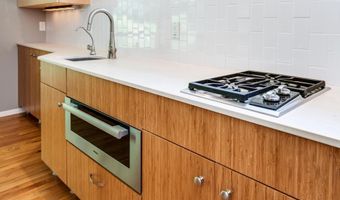 3329 Tally Ho Ln, Madison, WI 53705