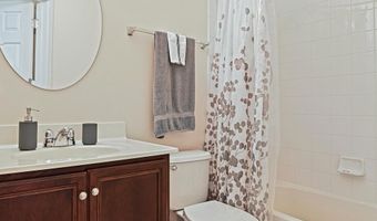 20385 BELMONT PARK Ter 103, Ashburn, VA 20147