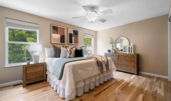 2561 Hidden Meadow Ln, Ballwin, MO 63021