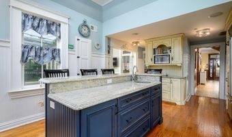 132 Coral St, Beach Haven, NJ 08008