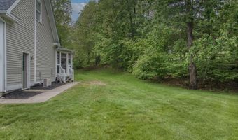 4 Catesby Ln, Bedford, NH 03110