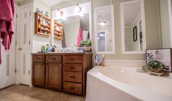 980 Dr King, Tallapoosa, GA 30176
