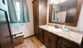 111 Arkansas Ave, Alton, IA 51003