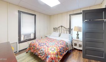 414 6th St, Altoona, PA 16602