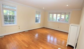 9705 FERNWOOD Rd, Bethesda, MD 20817