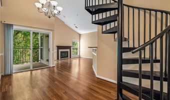 15616 EVERGLADE Ln 406, Bowie, MD 20716