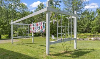 11 Old County Rd, Appleton, ME 04862