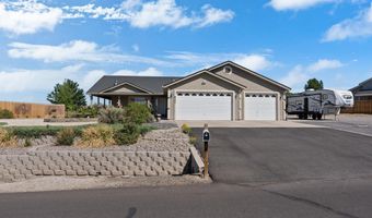 921 Red Rock Rd, Fernley, NV 89408