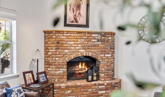 13602 Sego Rd, Agua Dulce, CA 91390
