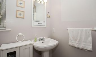95 Cherokee Ave, Andrews, NC 28901