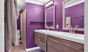 630 COLONIAL Dr, Springfield, OR 97477