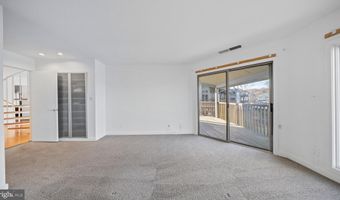 2106 CHESAPEAKE HARBOUR Dr 202, Annapolis, MD 21403