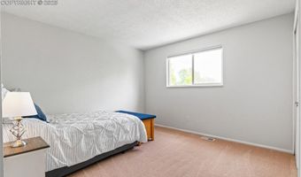 7350 Devinney Ct, Arvada, CO 80005