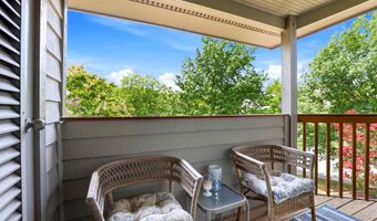 2102 CHESAPEAKE HARBOUR Dr E, Annapolis, MD 21403