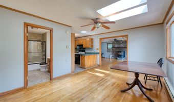 28 Farm Dr, Ashford, CT 06278