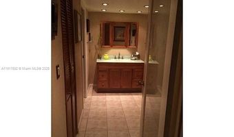 3475 N Country Club Dr 514, Aventura, FL 33180