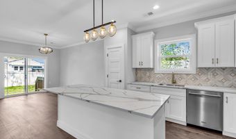 512 Seaman Ave, Beachwood, NJ 08722