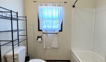 3308 Burgett St, Carlsbad, NM 88220