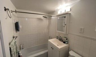 8 Whittier Pl 17D, Boston, MA 02114