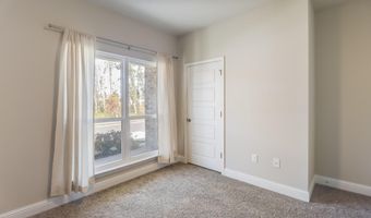 5625 Overland Dr, Biloxi, MS 39532