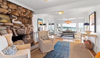 27 Prospect Hill Rd, Branford, CT 06405