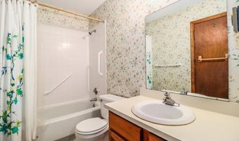 157 Shelter Rock Rd 37, Danbury, CT 06810