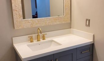 1021 N GARFIELD St B27, Arlington, VA 22201
