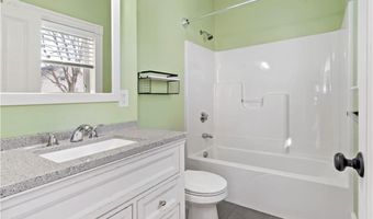 88 Burton St, Bristol, RI 02809