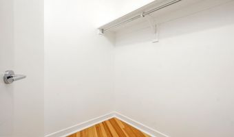 5904 MOUNT EAGLE Dr 108B, Alexandria, VA 22303