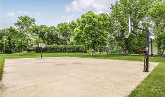 940 Hamlet Dr N, Avon, MN 56310