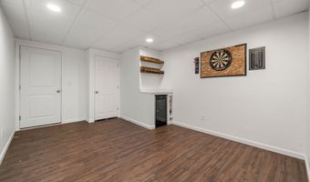24 Lynn Dr, Attleboro, MA 02703