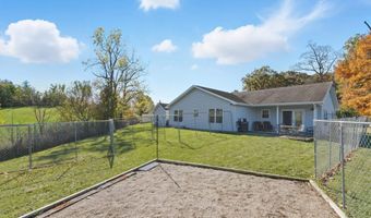 712 Taylor Ln, Albion, IN 46701