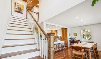 411 Bennett Rd, Barnard, VT 05031