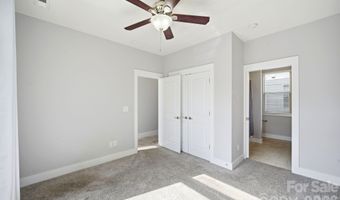 923 Warren Burgess Ln, Charlotte, NC 28205