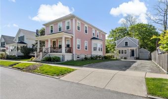 88 Burton St, Bristol, RI 02809