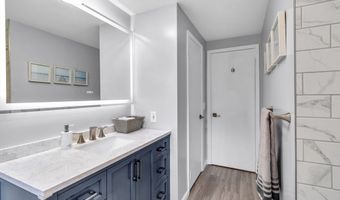 12485 N Lawn Ct, Alden, NY 14004