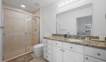 3001 NE 185th St 613, Aventura, FL 33180