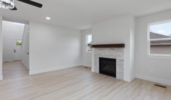 2823 Gady Pines Dr, Adrian, MI 49221