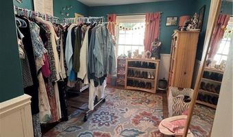 1214 Chestnut Dr, Ashtabula, OH 44004