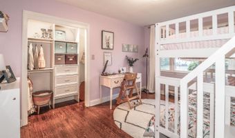 82 Kempson Pl, Metuchen, NJ 08840