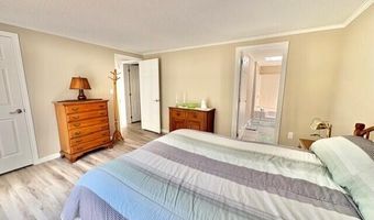 10 Pinecone Dr, Alfred, ME 04002