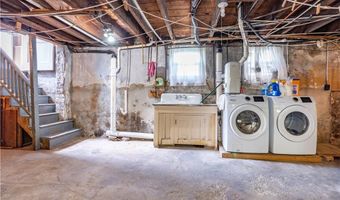 117 Orchard St, East Providence, RI 02914