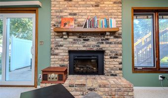 417 NW Greenwood St, Ankeny, IA 50023