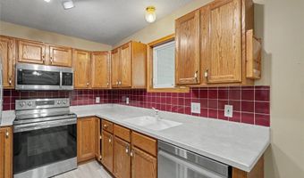 604 SE Tower Ct, Ankeny, IA 50021