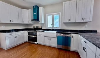 4 Arcade St, Johnston, RI 02919