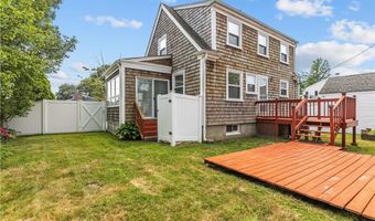 53 Admiral Kalbfus Rd, Newport, RI 02840